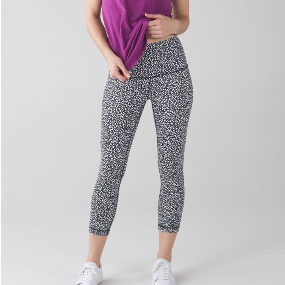 lululemon athletica | Wunder Under High-Rise Crop Leggings in Miss Mosaic Black